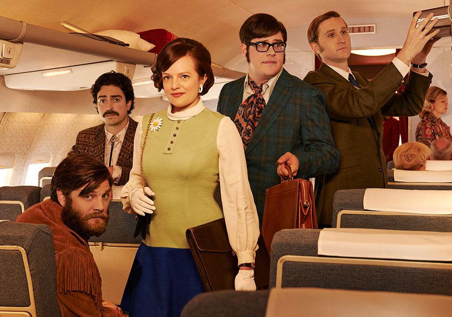 Jay R. Ferguson, Ben Feldman,Elisabeth Moss, Rich Sommer y Aaron Staton en Mad Men de AMC