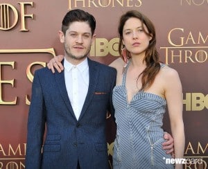 Iwan-Rheon-and-guest