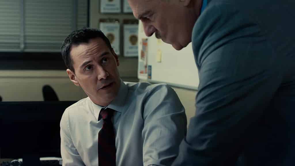 Keanu Reeves protagoniza la cinta de crimen y misterio 'La Hija de Dios' (Exposed). Disponible en descarga digital. © 2015 - Fortitude International
