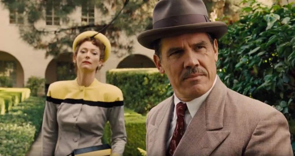 Tilda Swinton y Josh Brolin en 'Salve, César!' (Hail, Caesar!). © 2015 - Universal Pictures