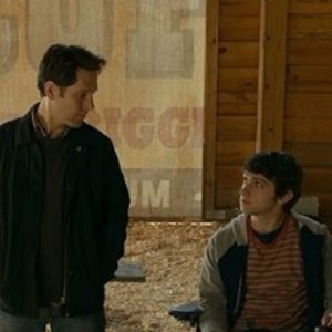 El vínculo fraternal entre Ben y Trevor carece de verosimilitud