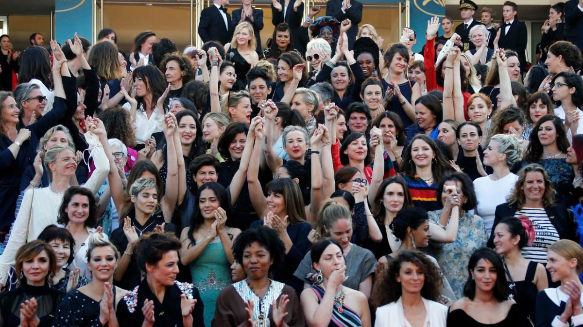 82 mujeres lideran protesta histórica en alfombra roja de Cannes 2018