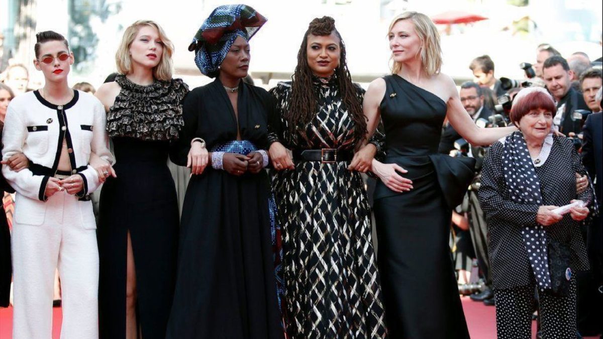 82 mujeres lideran protesta histórica en alfombra roja de Cannes 2018