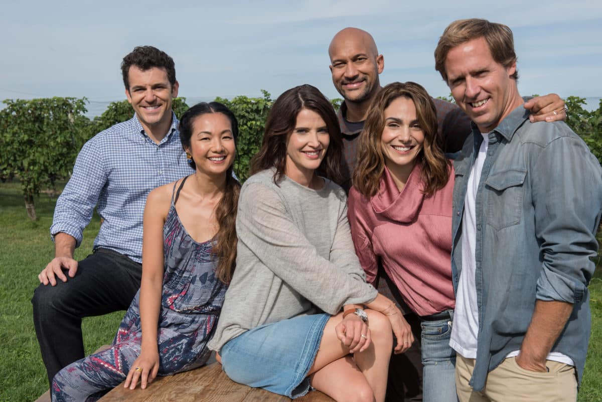 Netflix cancela Friends from College luego de dos temporadas al aire