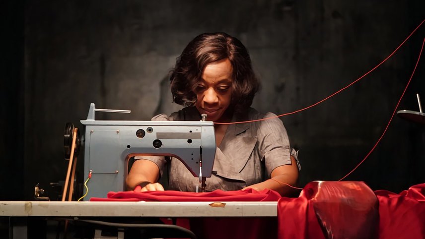 El filme de terror In Fabric de Peter Strickland y A24 libera primer tráiler oficial