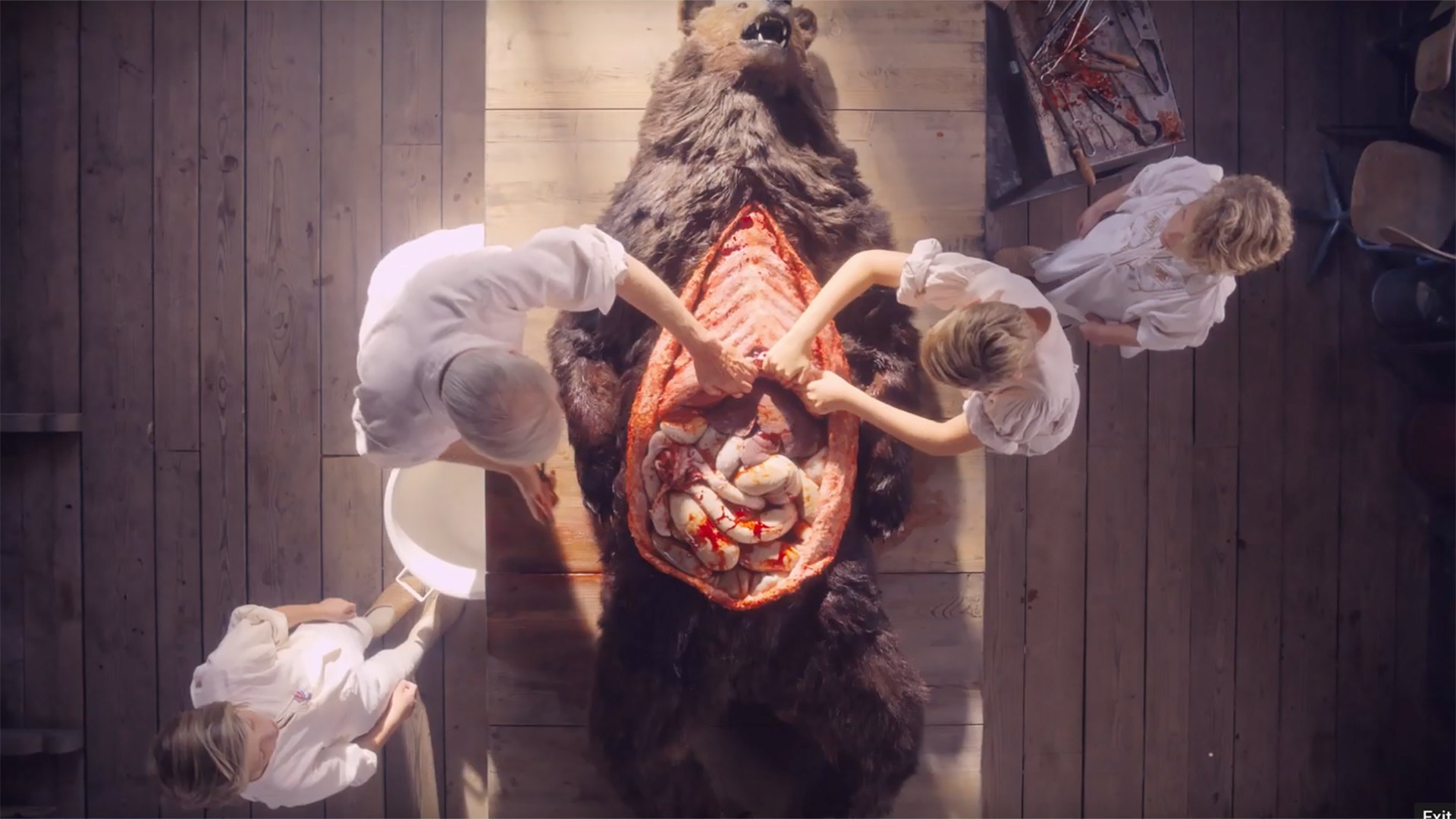 Nuevo tráiler de Midsommar de Ari Aster revela escalofriante ritual pagano
