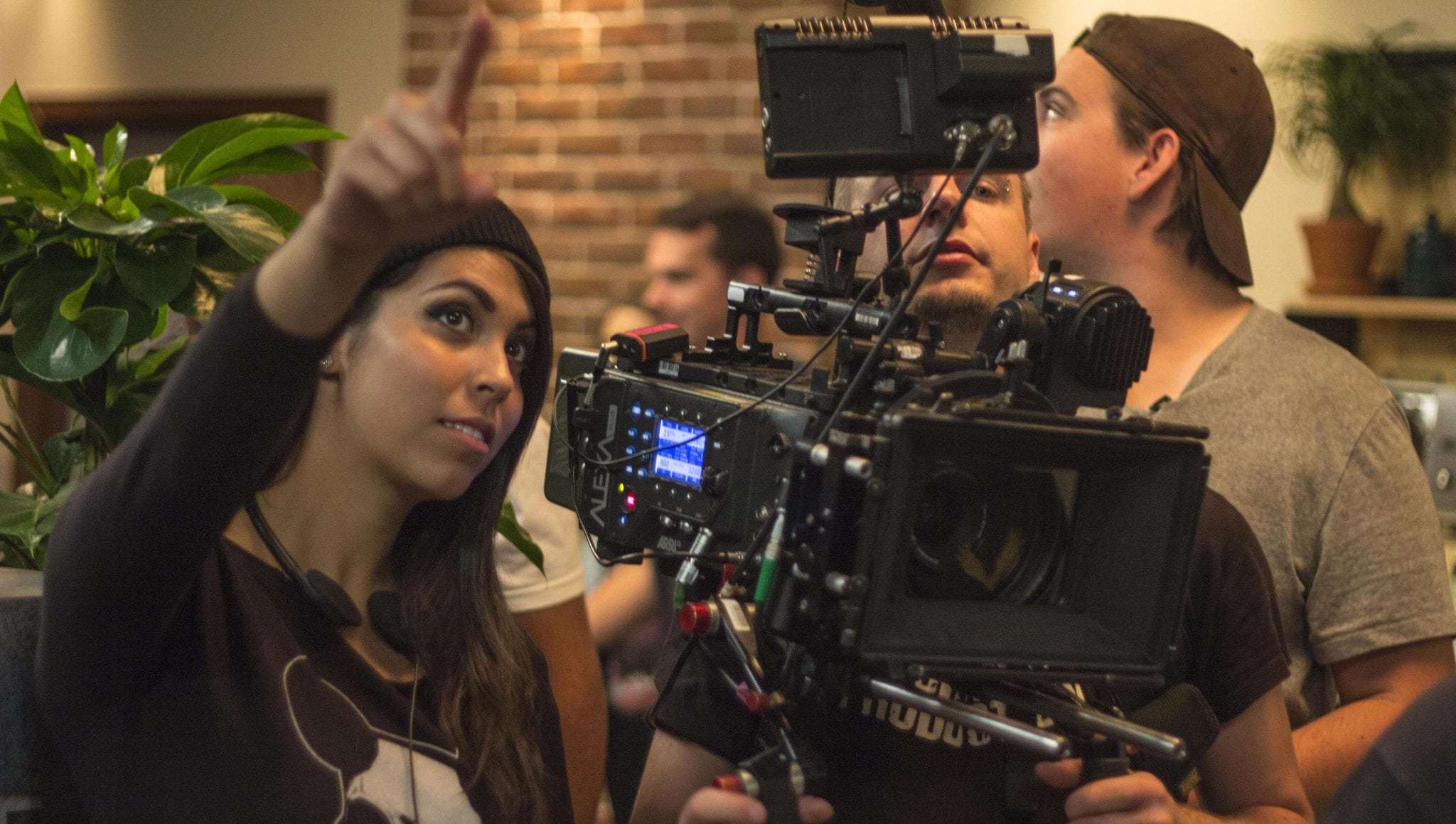 Screen Gems prepara película sobre la Santa Muerte con la cineasta Gigi Saúl Guerrero