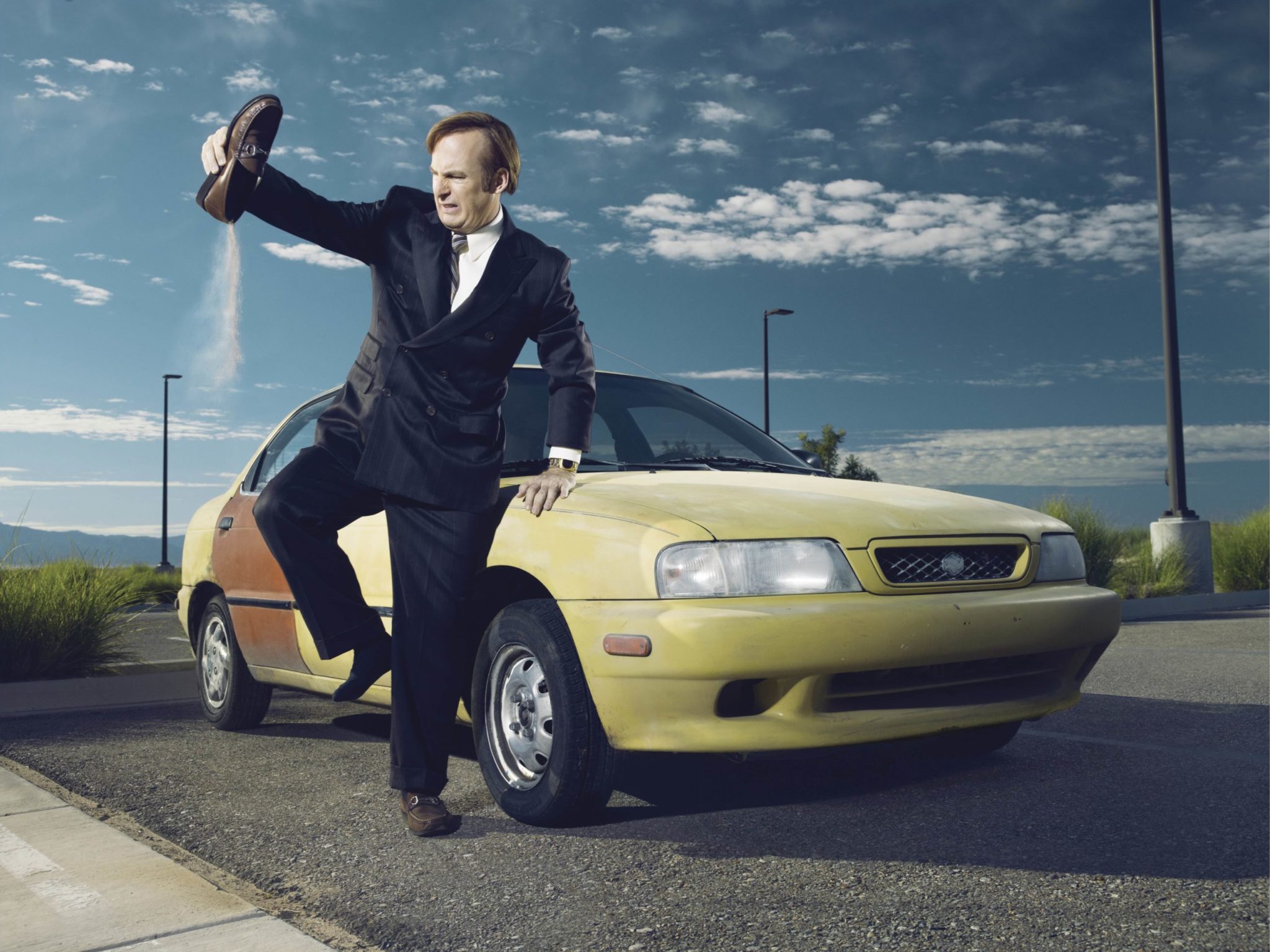 Imagen promocional de Better Call Saul, spin-off de Breaking Bad de Vince Gilligan para AMC. Better Call Saul nos presenta un nuevo trailer y poster donde vemos a Bob Odenkirk como Saul Goodman. Better Call saul es creado por Vince Gilligan y Peter Gould. Y es estelarizado por Bob Odenkirk, Michael McKean, Rhea Seehorn, Patrick Fabian y Jonathan Banks.