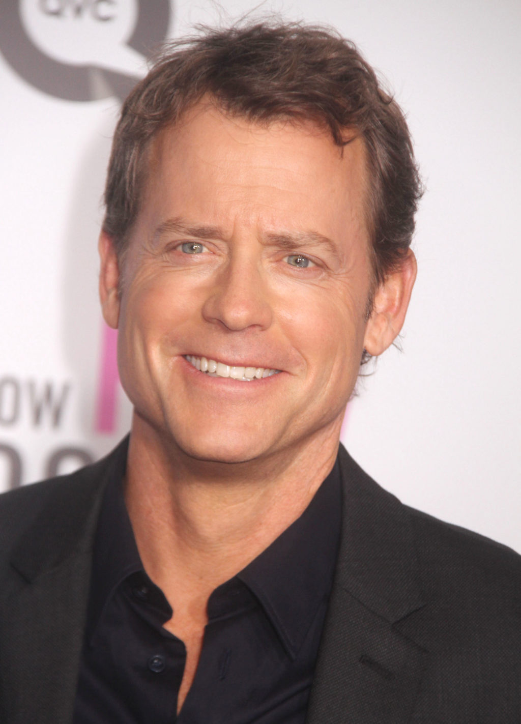 Greg-Kinnear