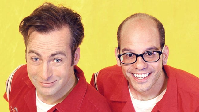 Imagen promocional de Bob Odenkirk y David Cross en su show clásico 'Mr. Show'. Bob Odenkirk llegará a Netflix con otro show, esta vez de comedia, al estilo clásico de Mr. Show, acompañado por David Cross. With Bob and David llegará este año a Netflix, estelarizado por Bob Odenkirk, David Cross, Paul F. Tompkins, Jay Johnston, Brian Posehn, John Ennis, Mark Rivers, David Ferguson y Dino Stamatopoulos.