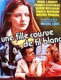 Une fille cousue de fil blanc