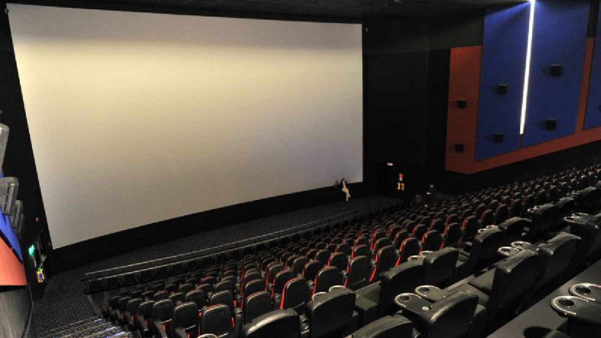 Los cines en EUA y Hong Kong reabren puertas al público