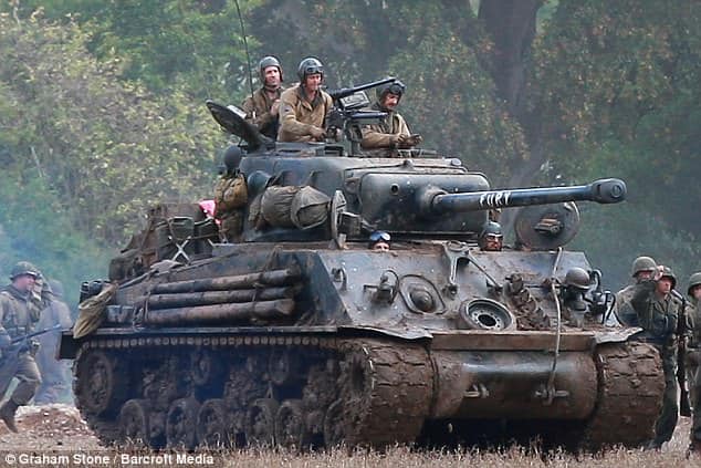 Elenco a bordo del tanque 'Fury'