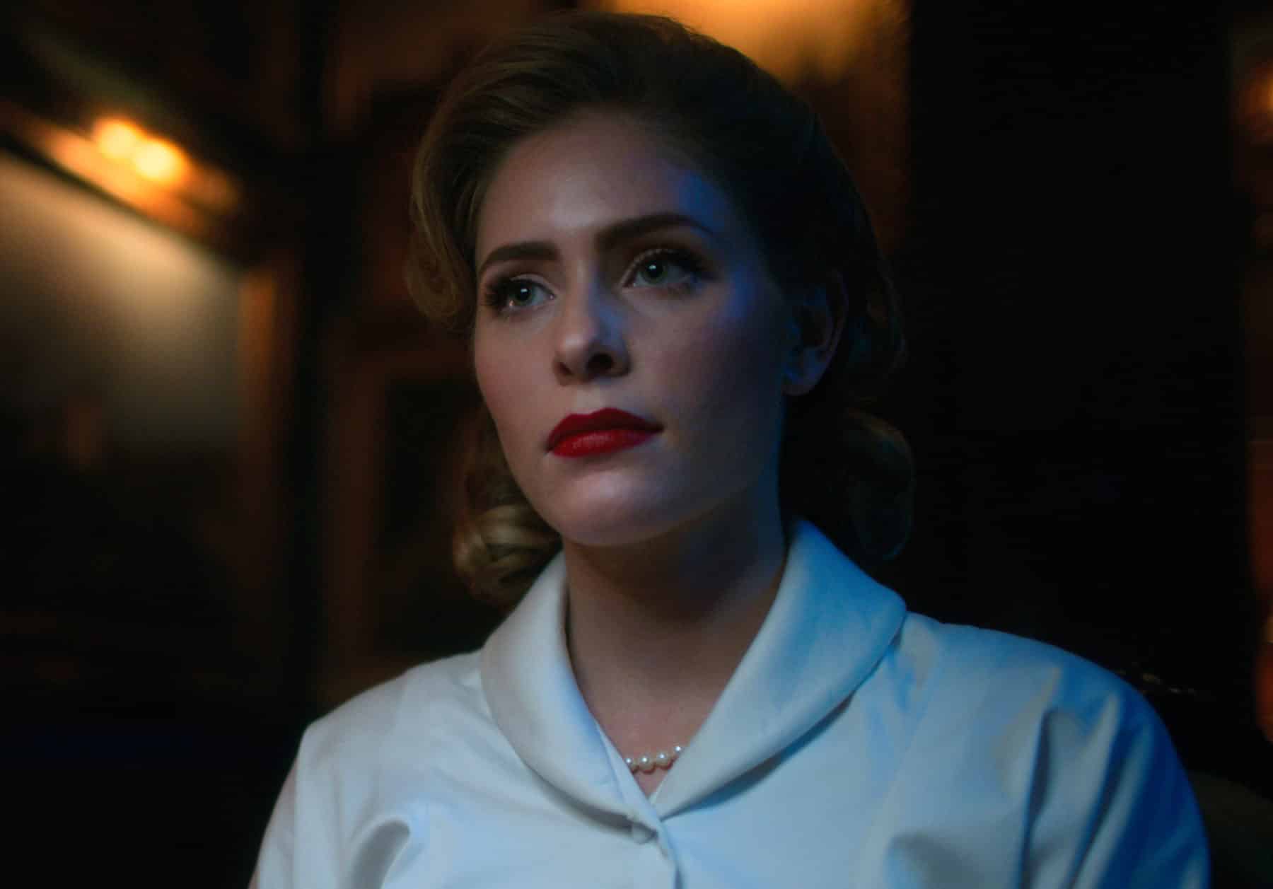 Films Et Séries Tv Avec Jordan Claire Robbins Jordan Claire Robbins cuenta su experiencia en The Umbrella Academy