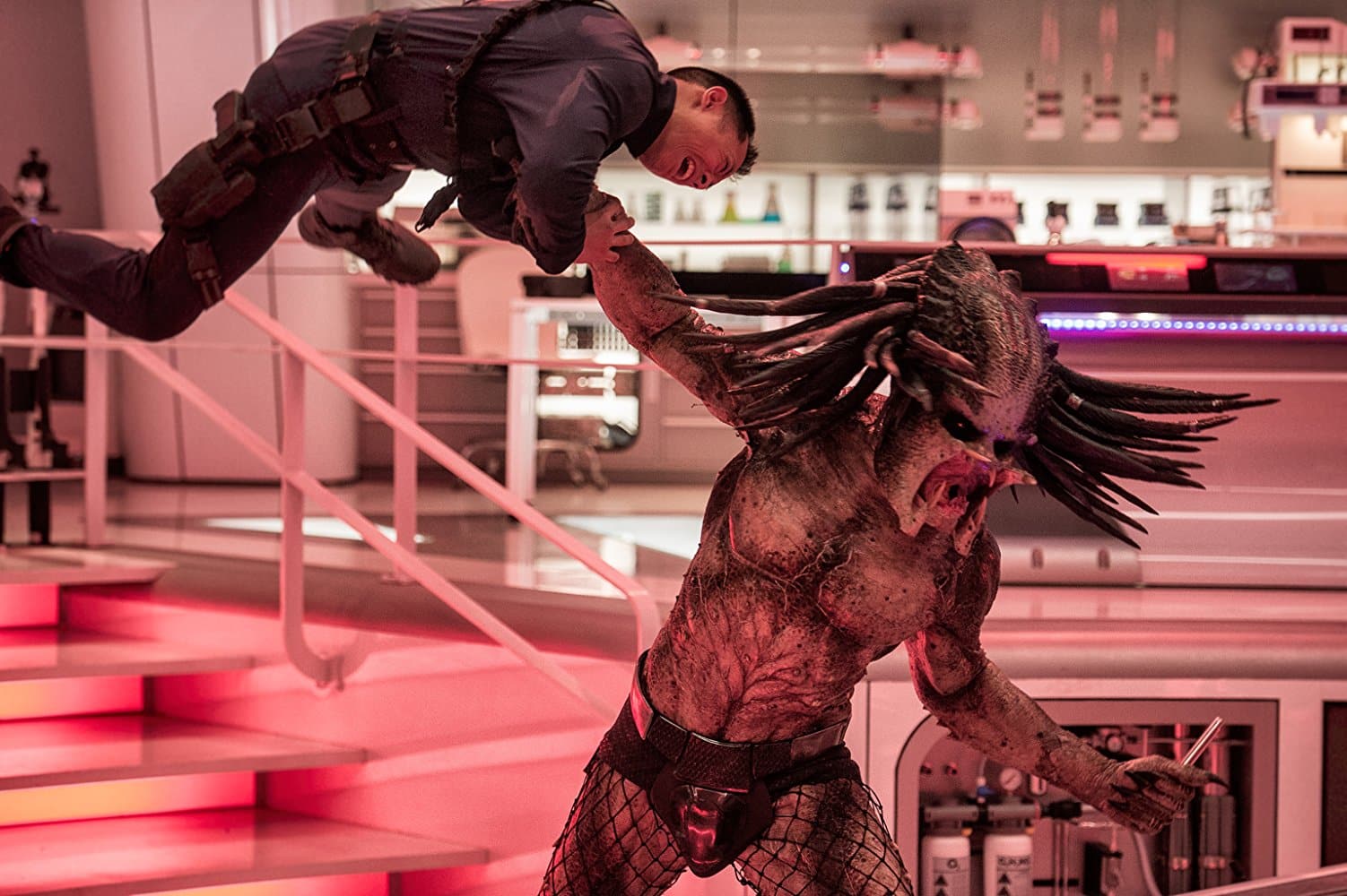 The Predator convence con espectacular tráiler completo versión RedBand vía Fox