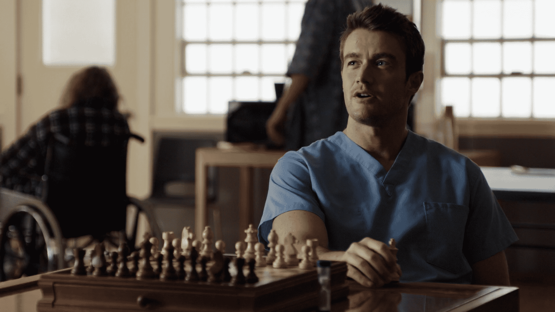 Robert Buckley en iZombie