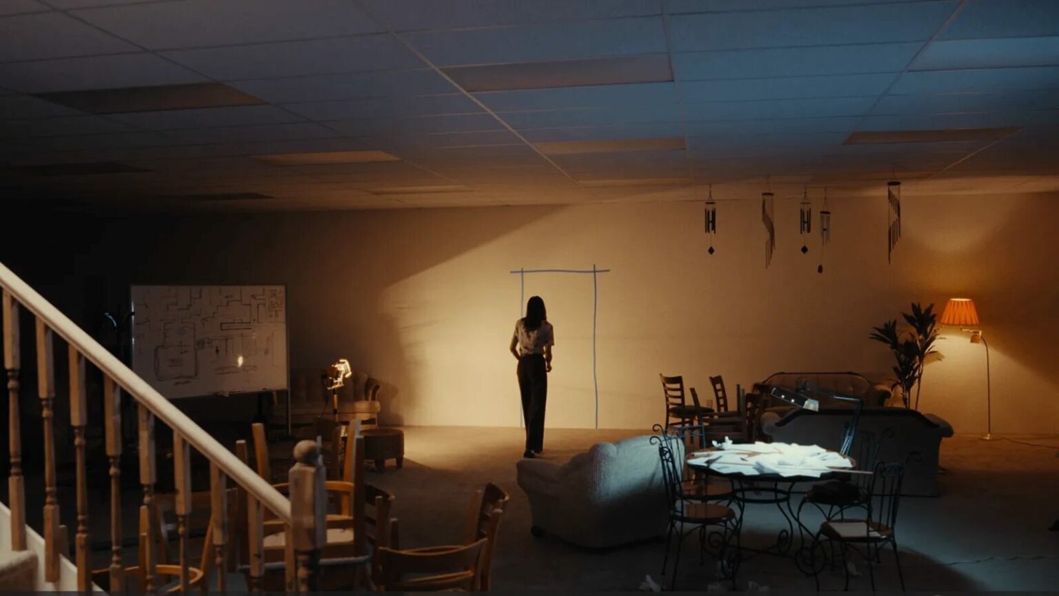 ‘Backrooms’ regresa a los cines con edición extendida: 16 minutos de